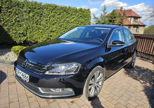 małopolskie Volkswagen Passat cena 35999 przebieg: 179000, rok produkcji 2013 z Brzesko